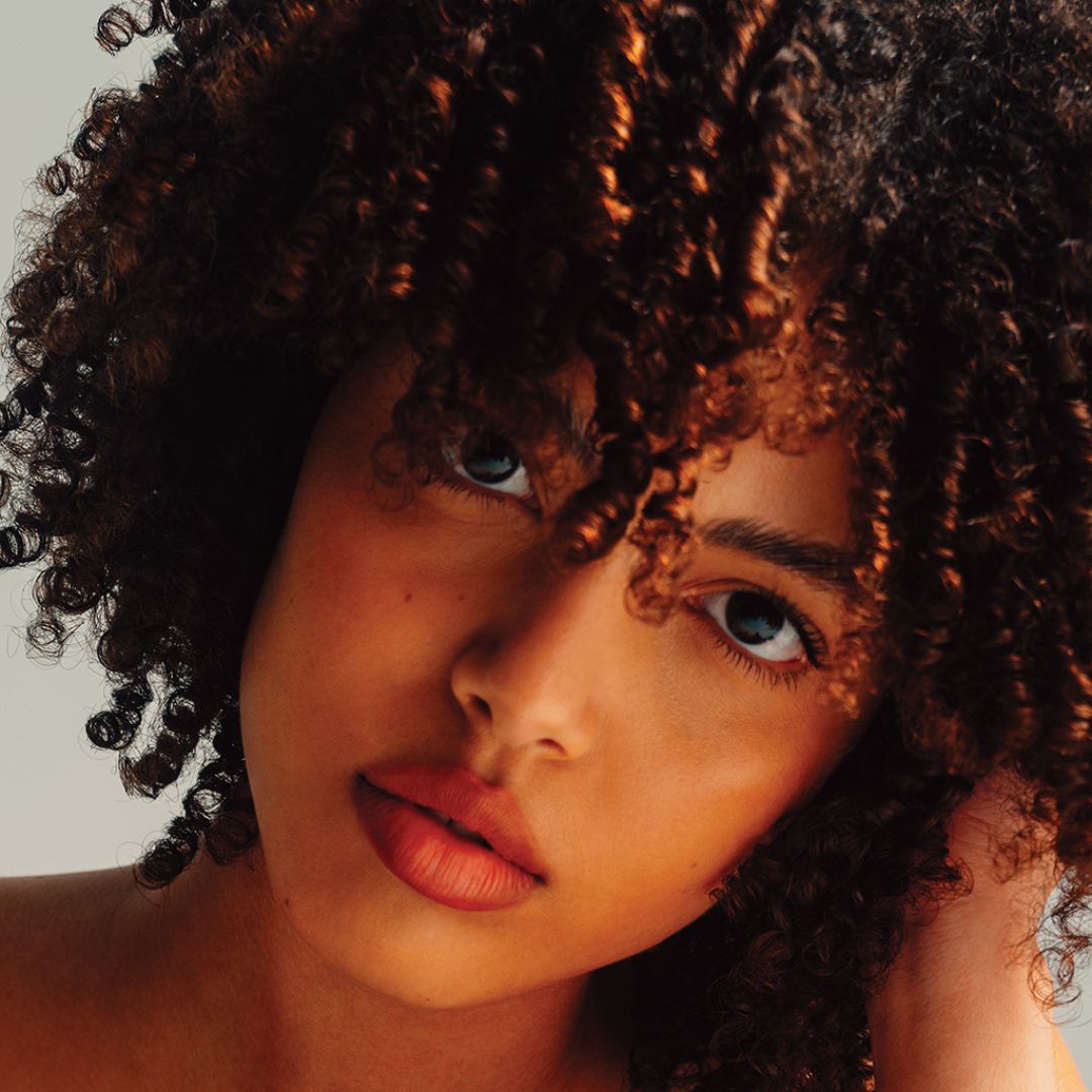 AG Care Liquid Effects Medium Hold Weightless Styling Gel 237ml